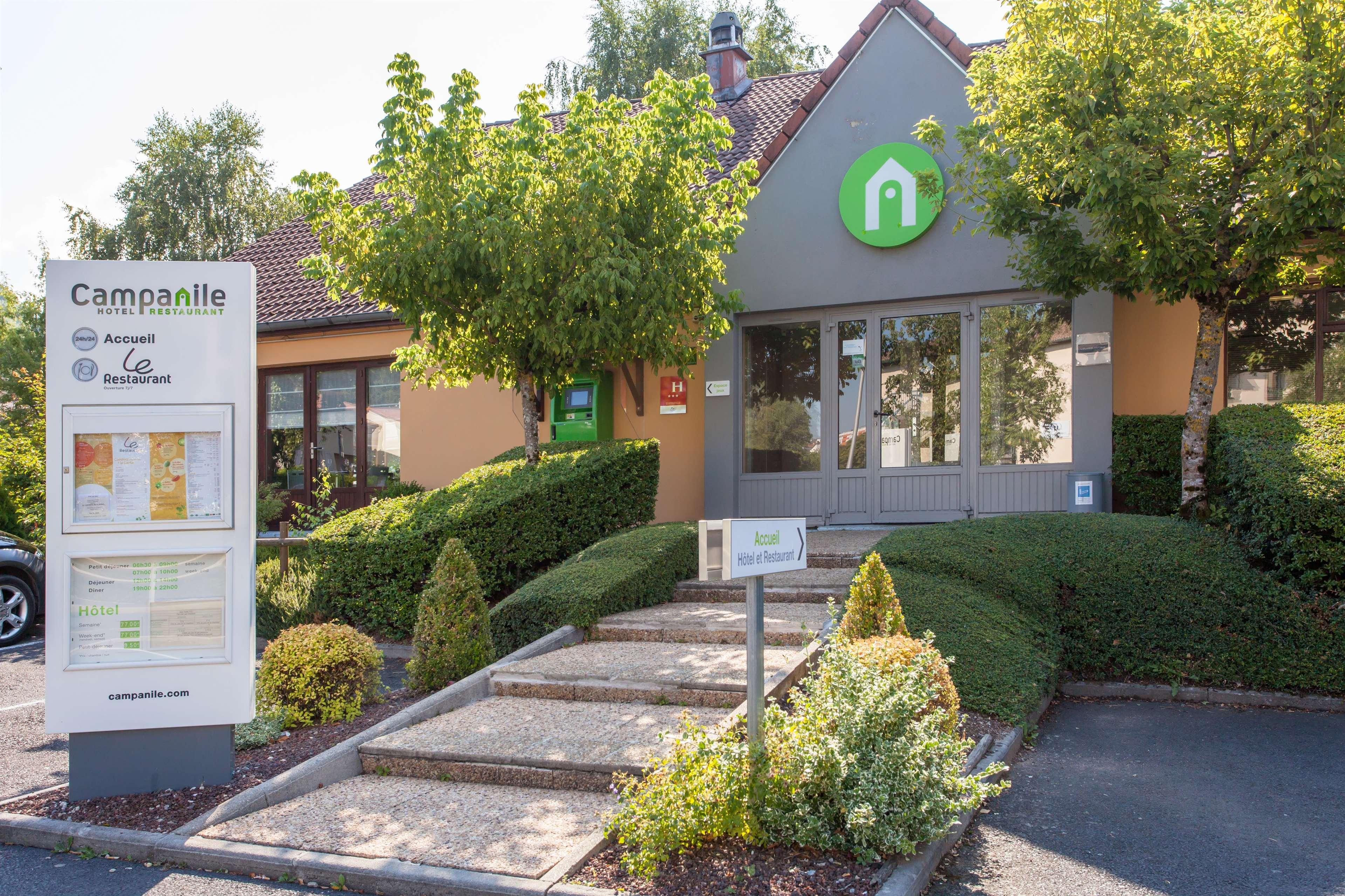 Hotel Restaurant Campanile Aurillac Buitenkant foto